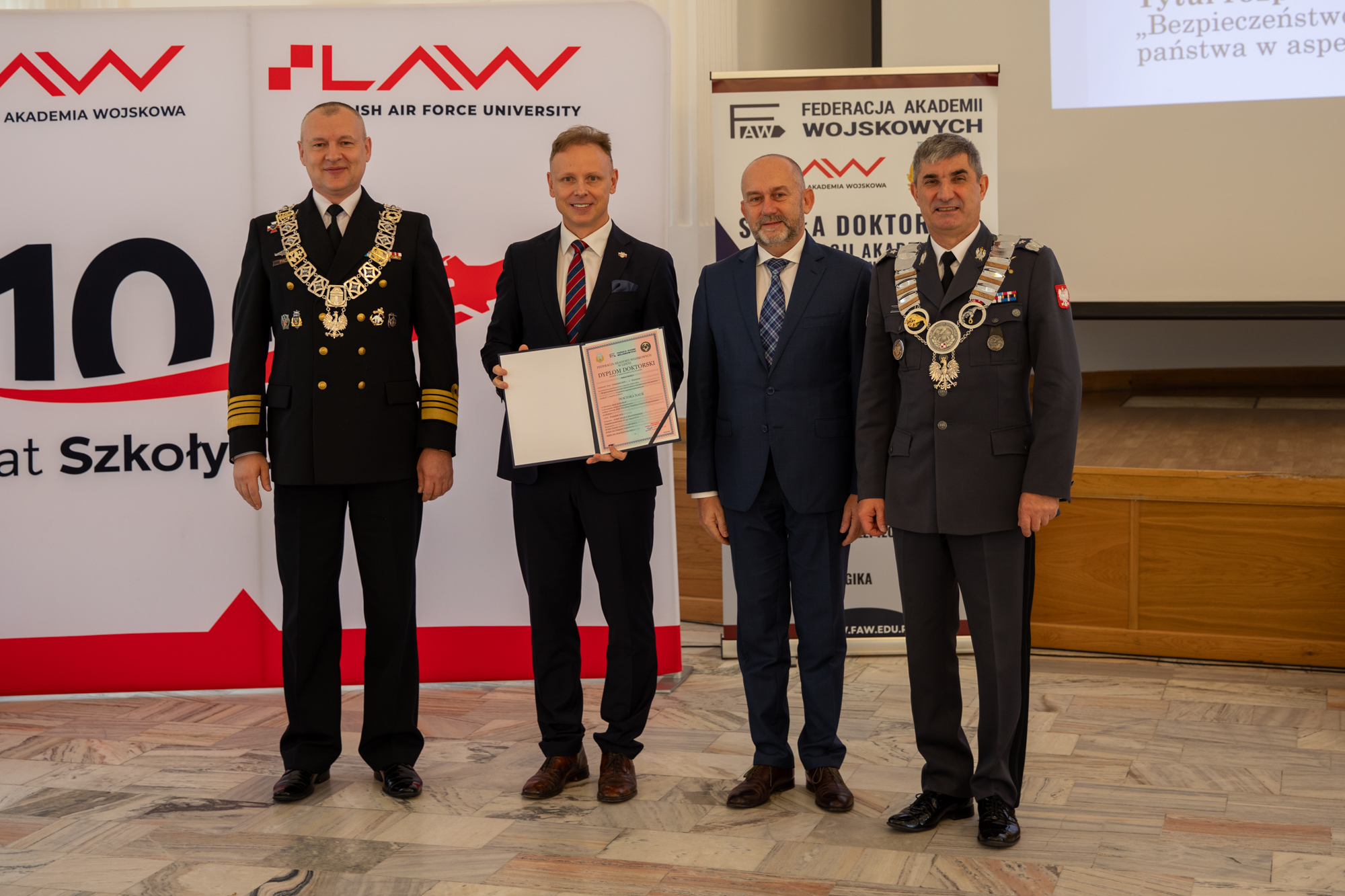 571152240 1249951300496025 3252334959168803528 n